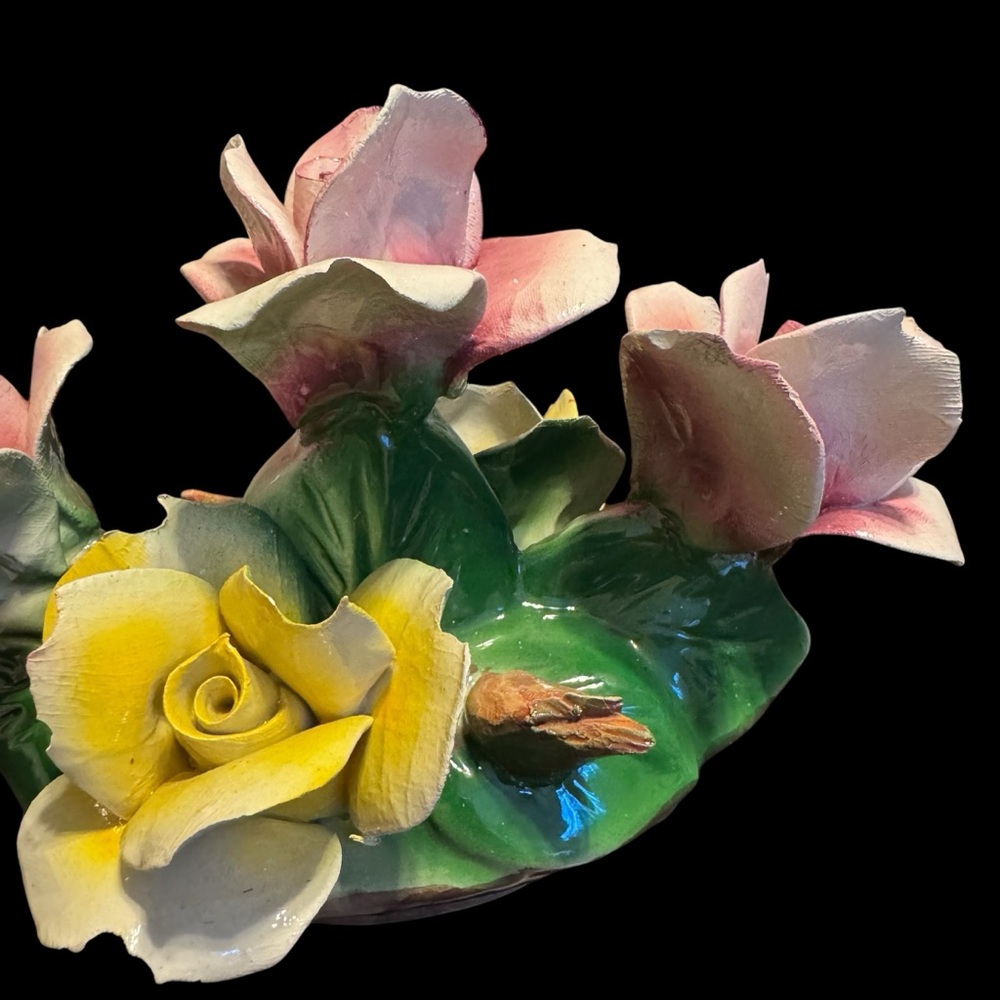 Vintage Capodimonte Italy Porcelain Flower Bouquet in Basket - Picture 10 of 14